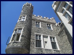 Casa Loma 093